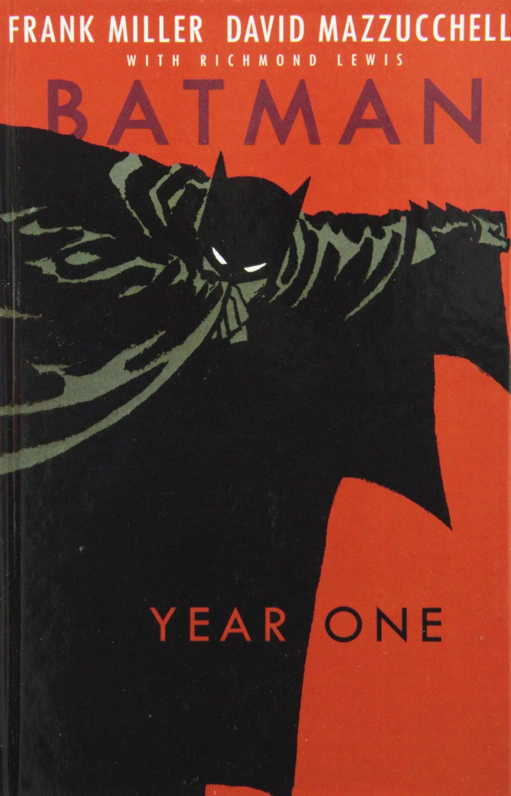 Batman: Year One Paperback  Illustrated, Jan. 10 2007 King Gaming